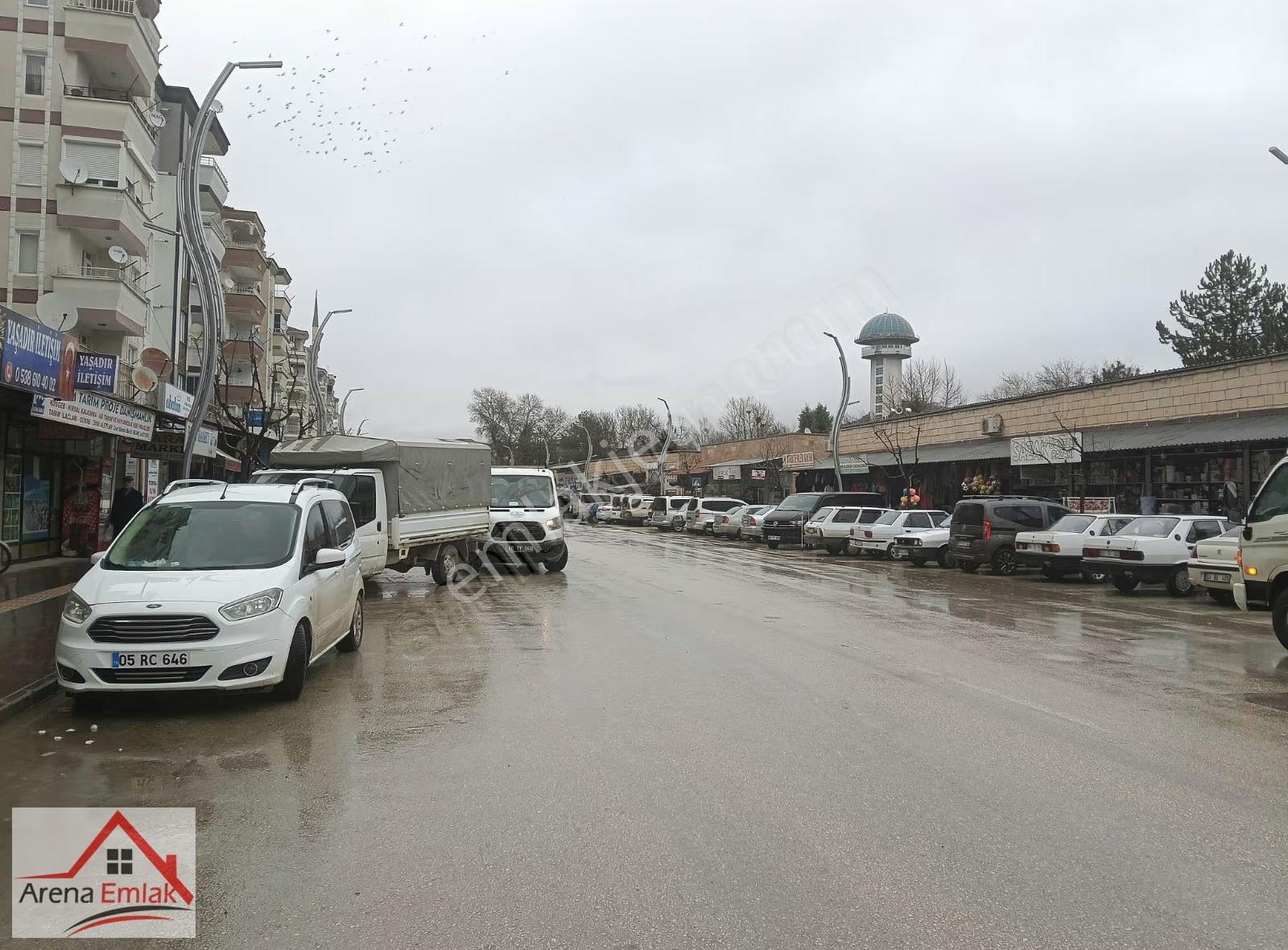 Arena Emlak'tan Menderes Cd. Kemer Dükkanlarında Fırsat - Görsel 5