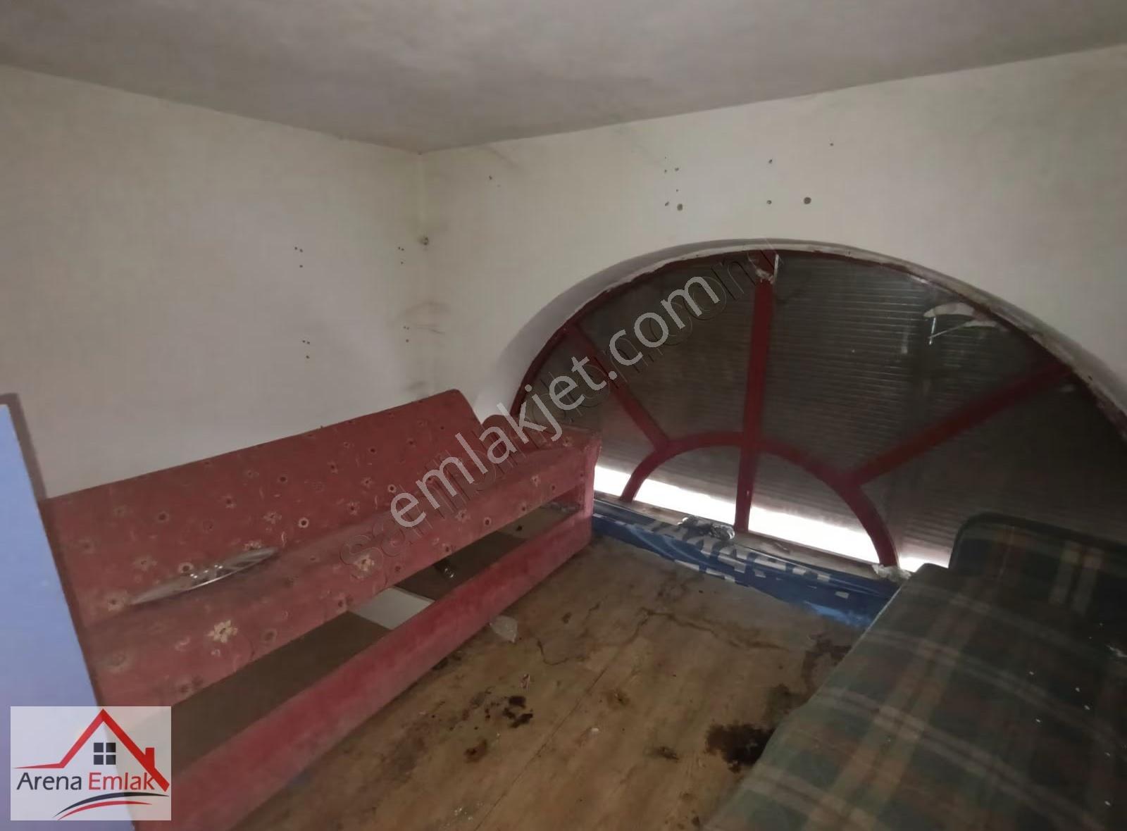 Arena Emlak'tan Menderes Cd. Kemer Dükkanlarında Fırsat - Görsel 4