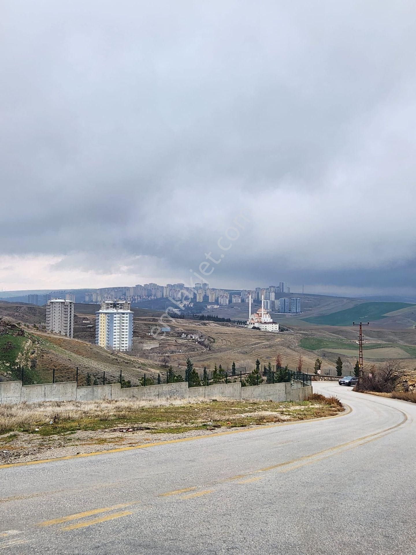 Yapracık'ta 2+1 Full Yapılı Site İçerisinde Sıfır Katta Satılık - Görsel 2