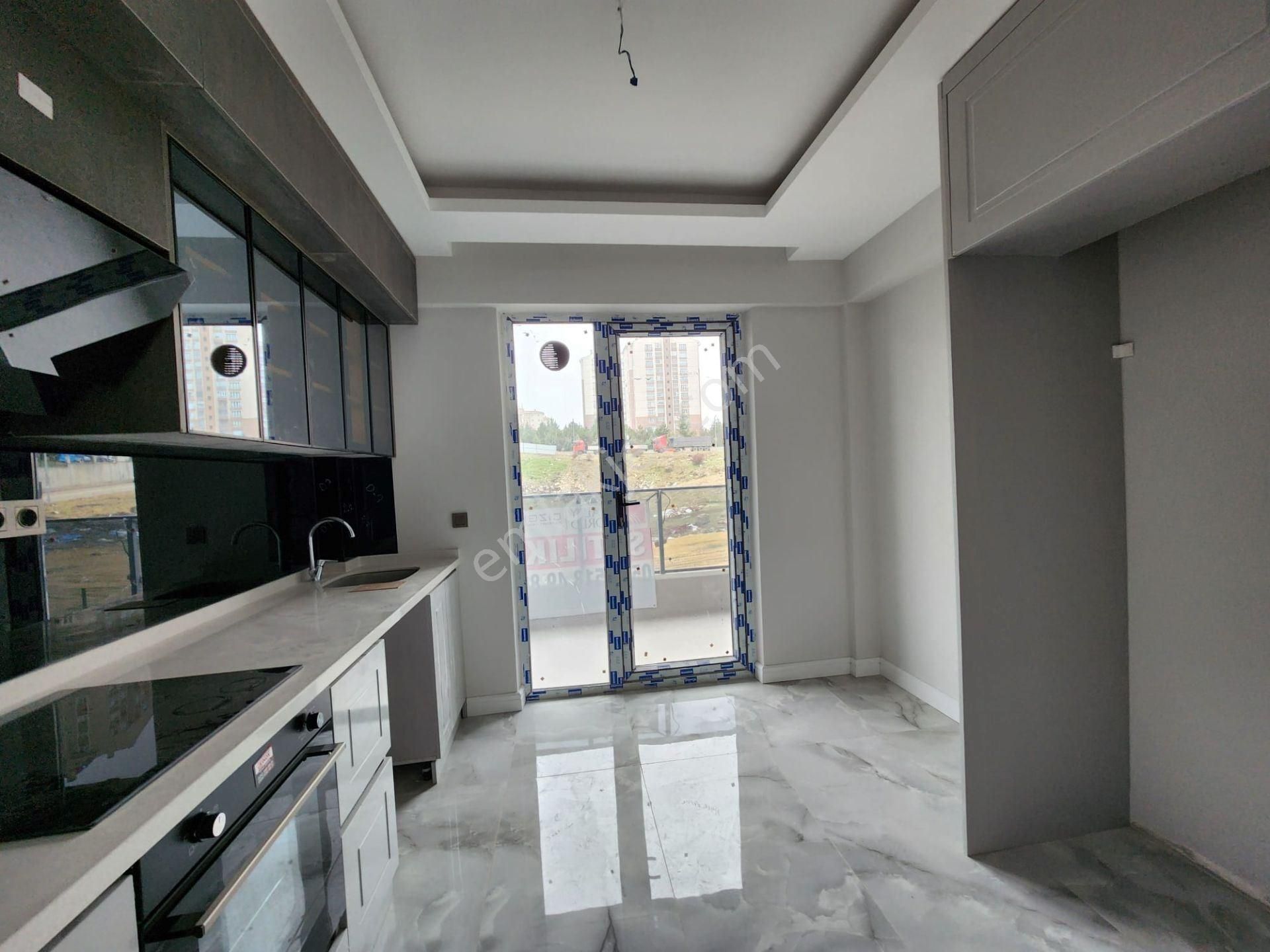 Yapracık'ta 2+1 Full Yapılı Site İçerisinde Sıfır Katta Satılık - Görsel 19