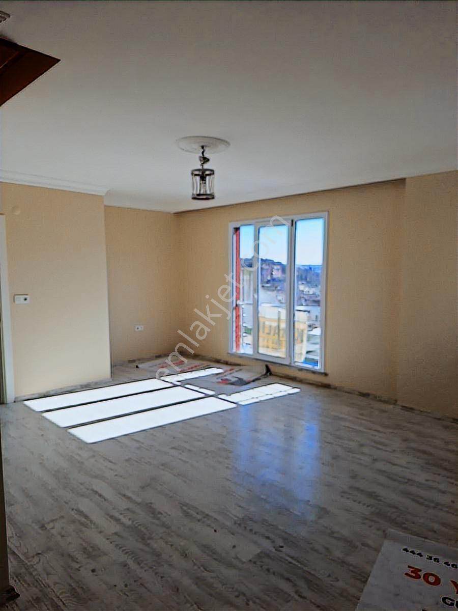 Eyüp Bülbül Yuvasında 150 M2 3+2 Yeni Binadan Asansörlü Dublex - Görsel 14