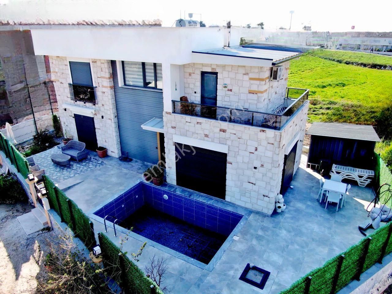 Didim Hisar'da Satılık Müstakil Havuzlu Villa 3+1