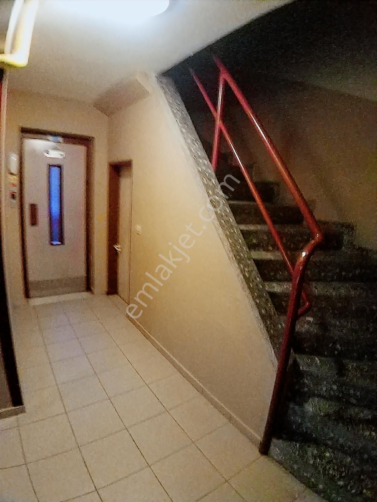 Buca Hürriyet Mahallesinde//uçanyolyakını//asansörlü//90m2-2+1 - Görsel 19
