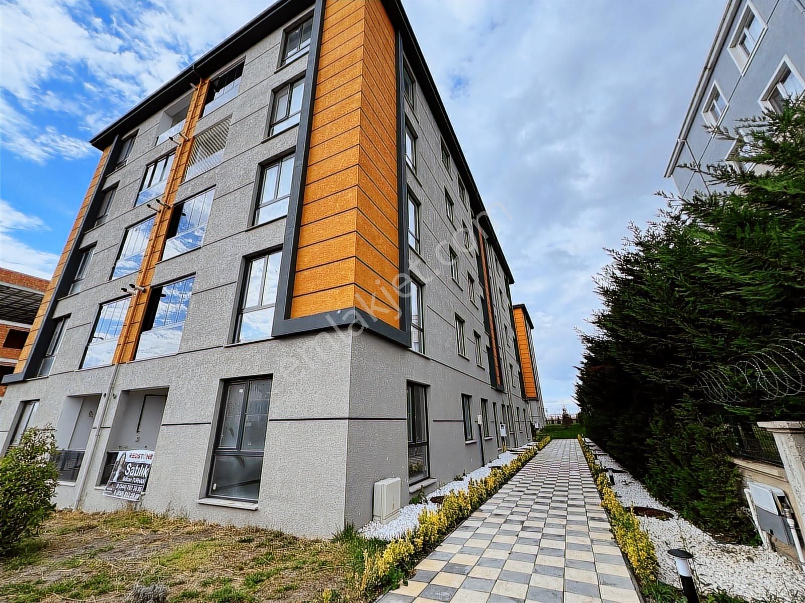 Redstone'den Silivri'nin Gelişen Bölgesinde Satılık 3+1 Daire - Görsel 23