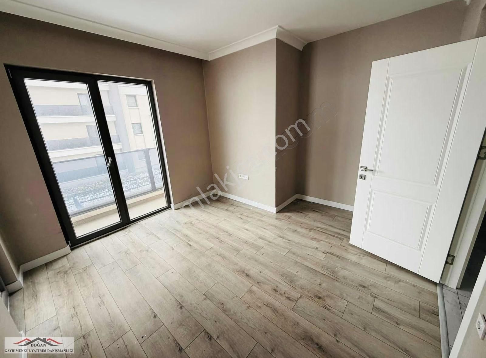 Doğan Emlaktan 4+1 Ful Yapılı Site İçerisinde Kiralık Daire !!! - Görsel 16