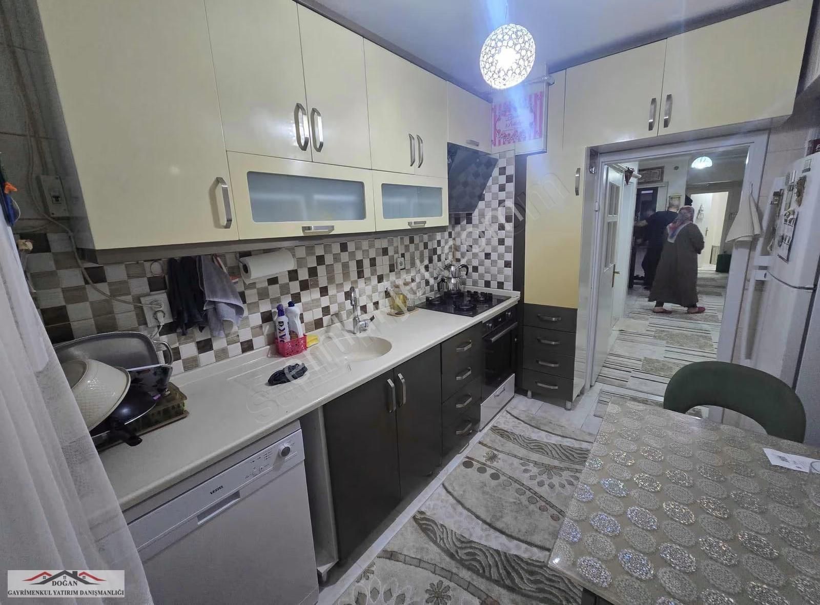 Doğan Emlak'tan Caddeye Bir Bina Masrafsız Daire