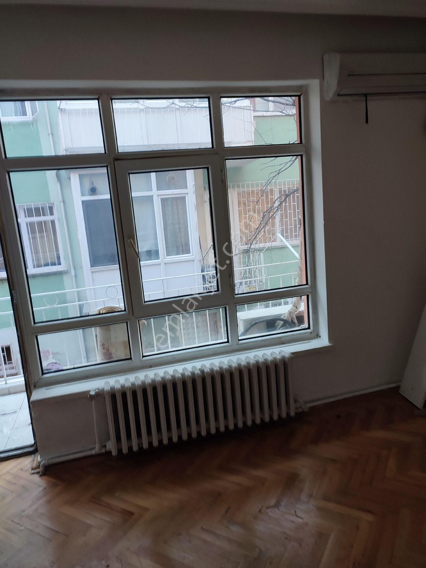 Gazı Mahallesinde Katta Kombili 2+1