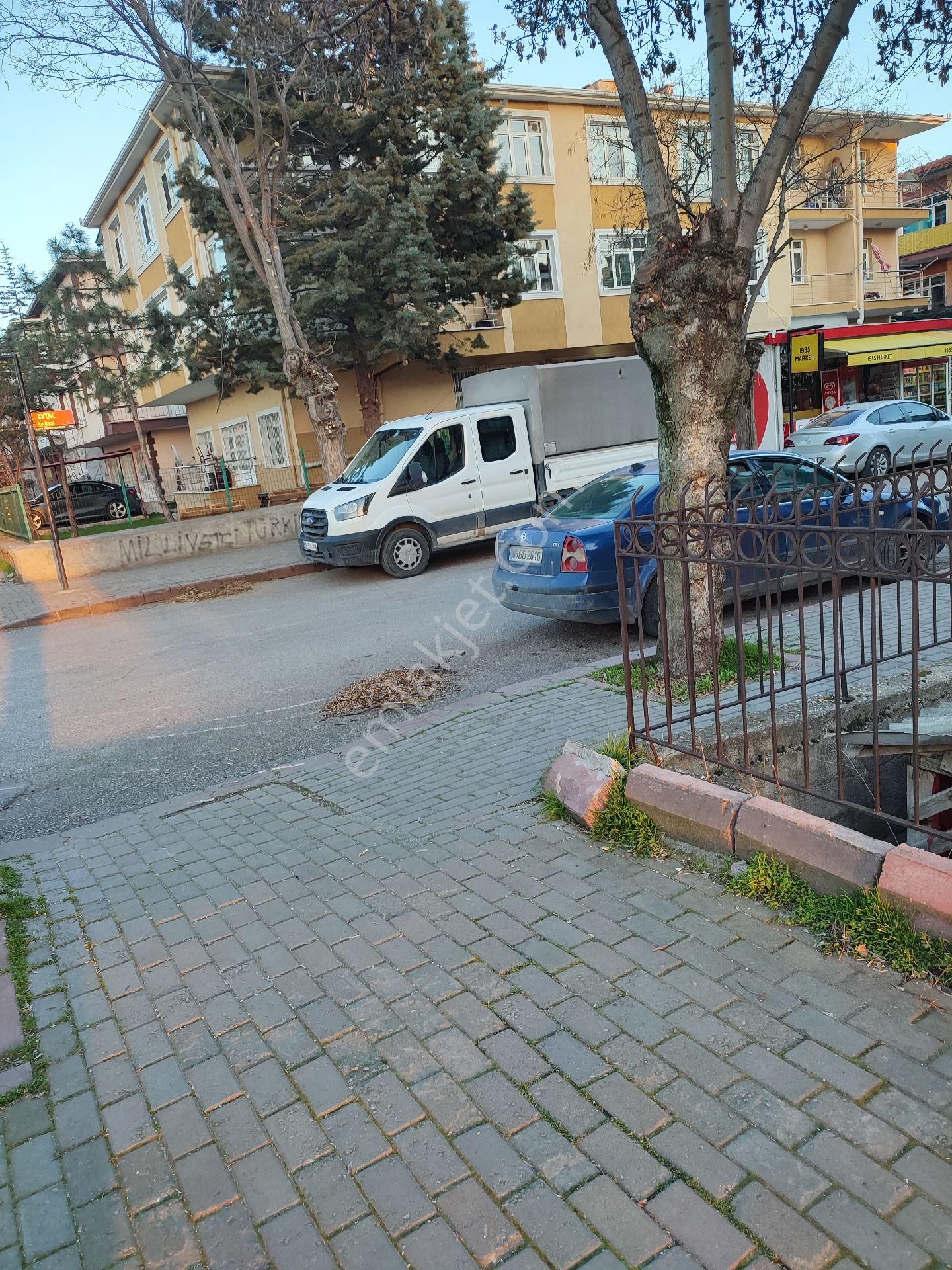 Gazı Mahallesinde Katta Kombili 2+1 - Görsel 4