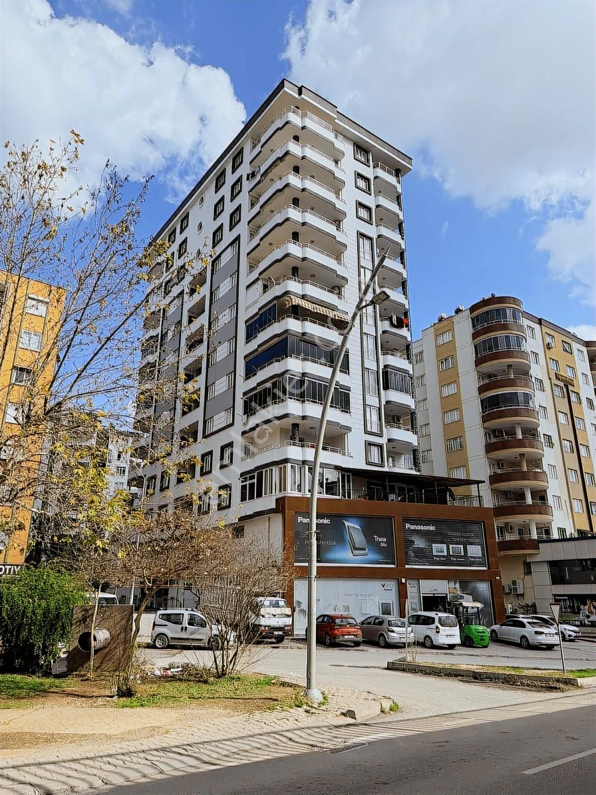 Total'den Genç Bina'da Geniş Oturumlu 4+1 Lüx Daire !!!