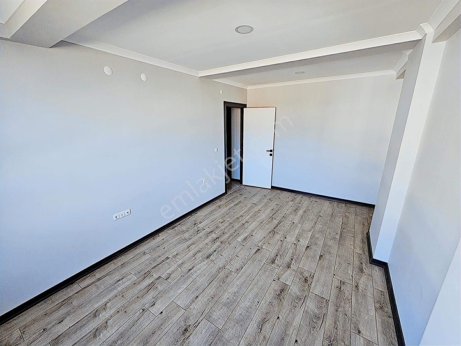 Esentepe' De Satılık 2+0 Daire - Görsel 13