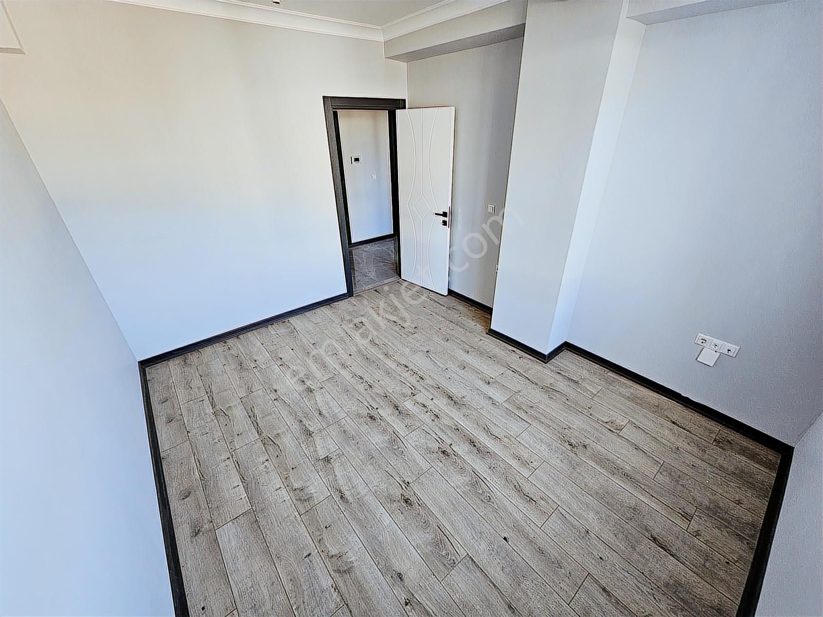 Esentepe' De Satılık 2+0 Daire - Görsel 20