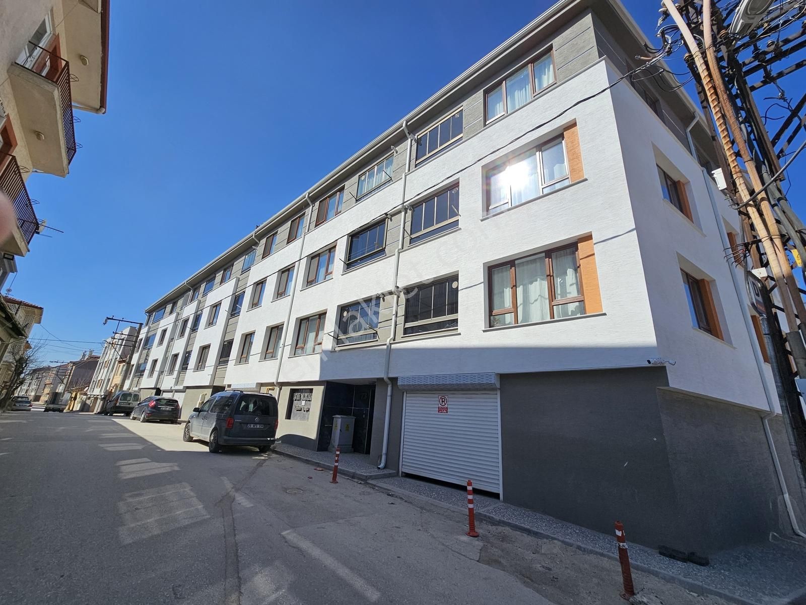 Esentepe' De Satılık 2+0 Daire - Görsel 2