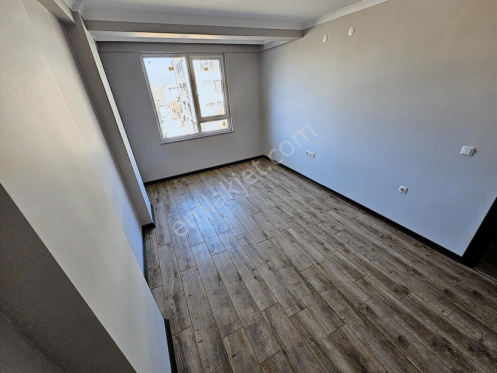 Esentepe' De Satılık 2+0 Daire - Görsel 12