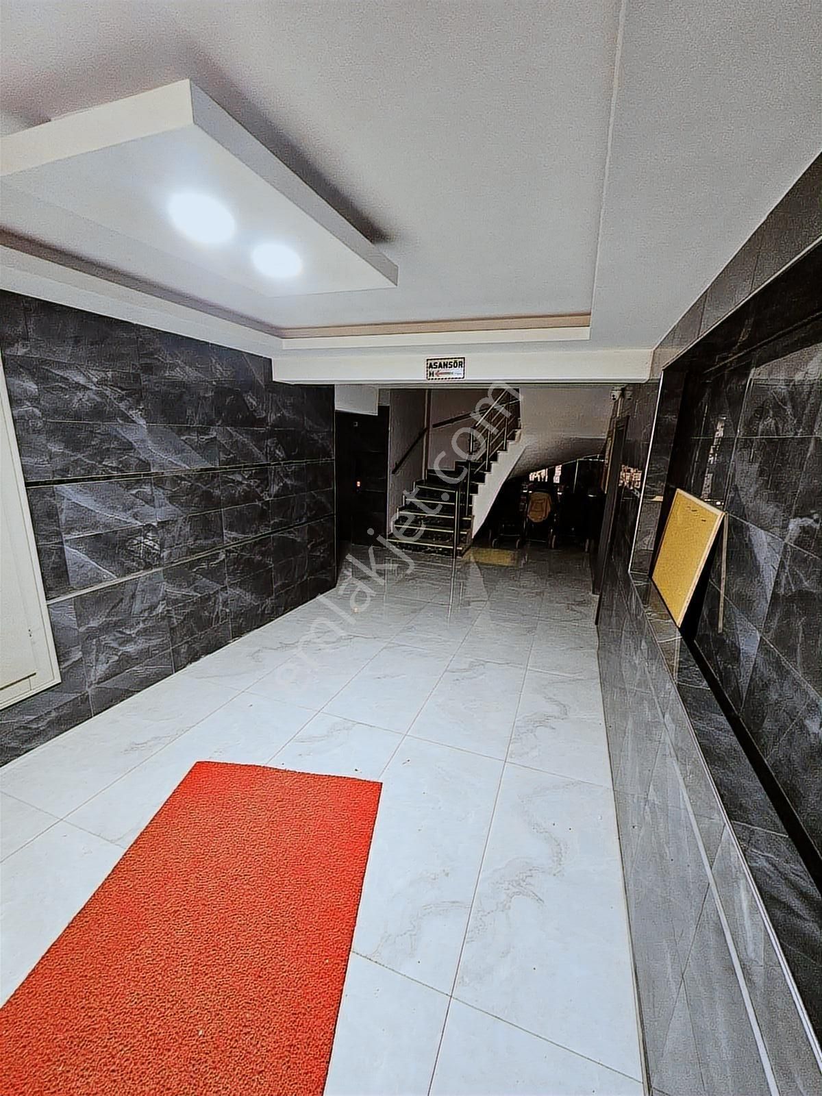 Esentepe' De Satılık 2+0 Daire - Görsel 4