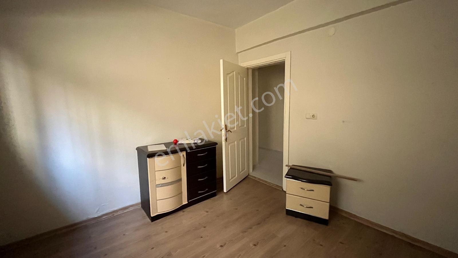 Güzelyalıda Harika Konumda Satılık 2+1 - Görsel 11