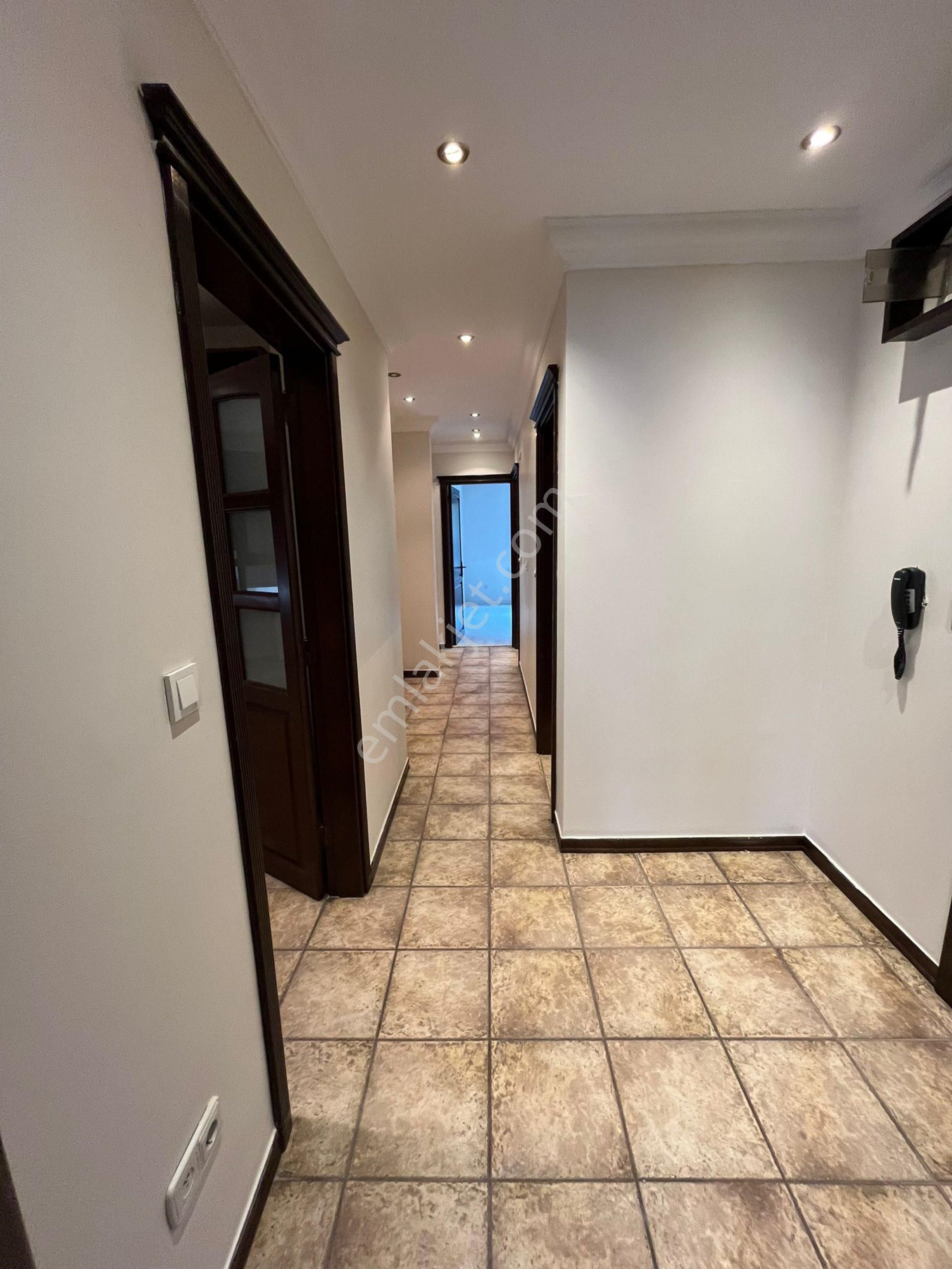 Beşiktaş | Levazım Koru Sitesinde Yatırımlık Ara Kat 3+1 Daire - Görsel 7