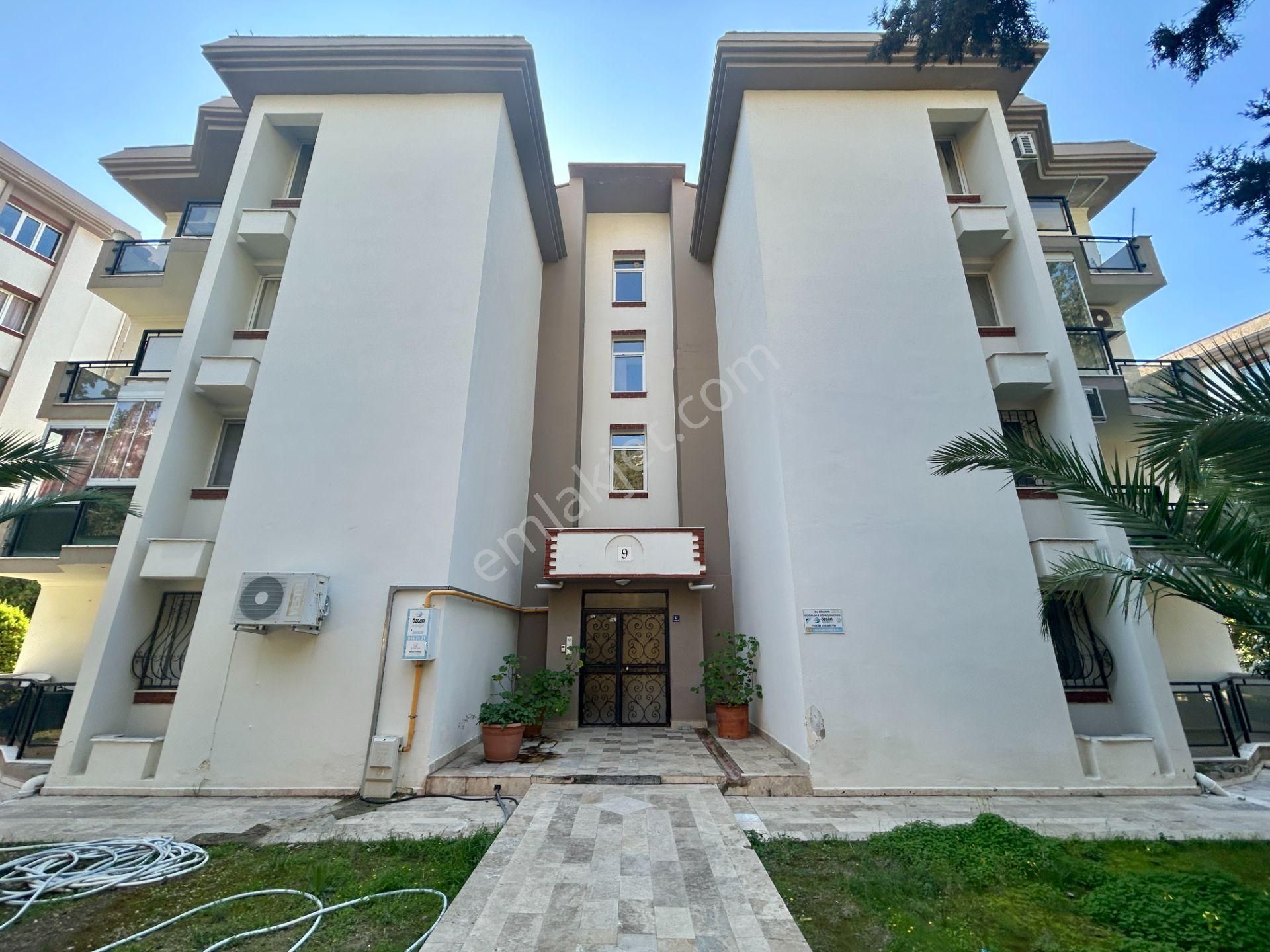 Kuşadası Ege Mahallesinde Deniz Manzaralı 3+1 Daire - Görsel 4