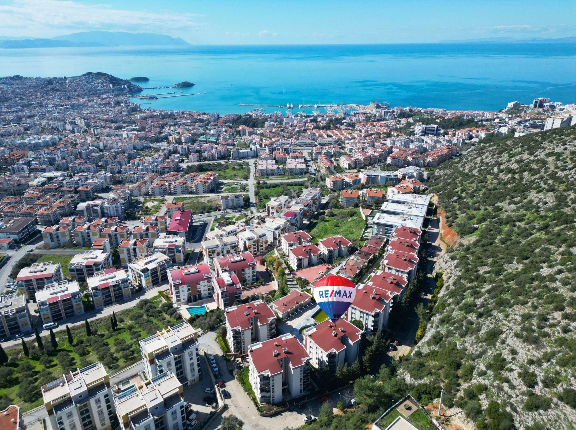 Kuşadası Ege Mahallesinde Deniz Manzaralı 3+1 Daire - Görsel 2