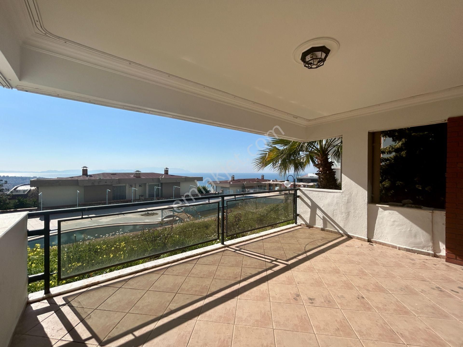 Kuşadası Ege Mahallesinde Deniz Manzaralı 3+1 Daire - Görsel 25