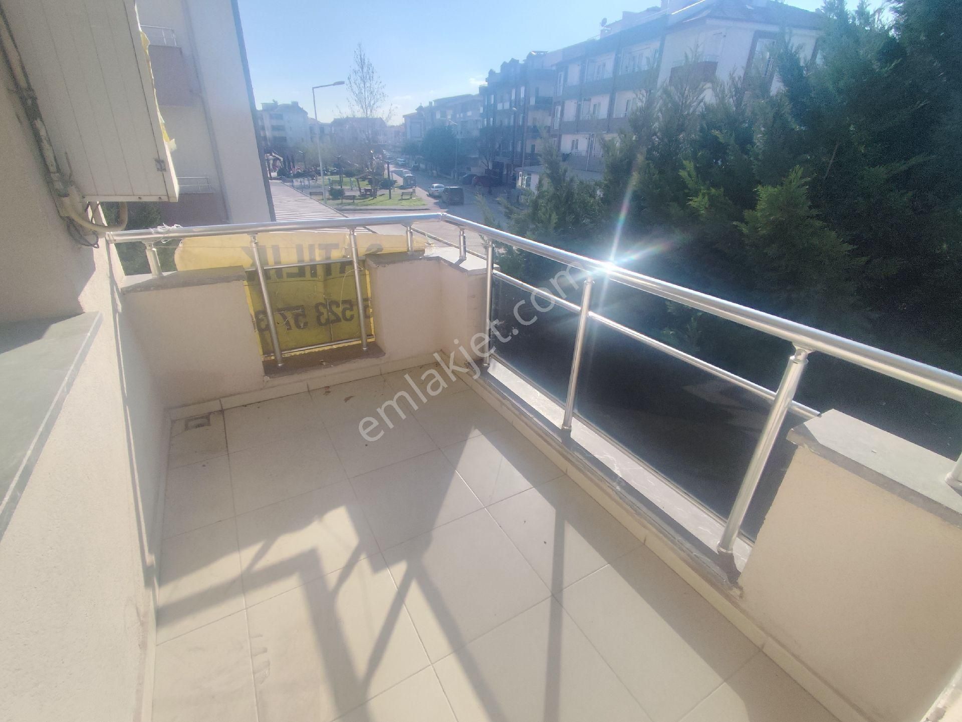 Balıkesir Adliye Yanı Eşyalı 1+1 Arakat - Görsel 16