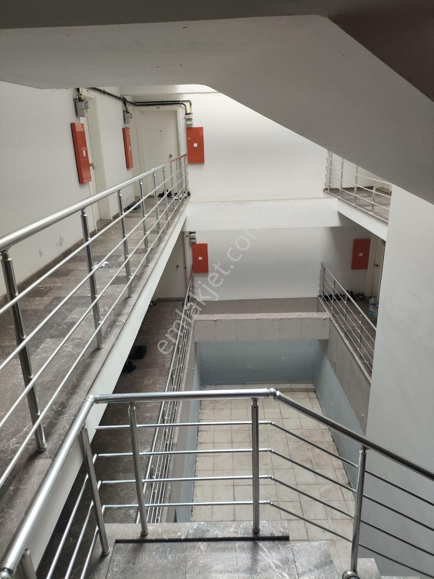 Balıkesir Adliye Yanı Eşyalı 1+1 Arakat - Görsel 13