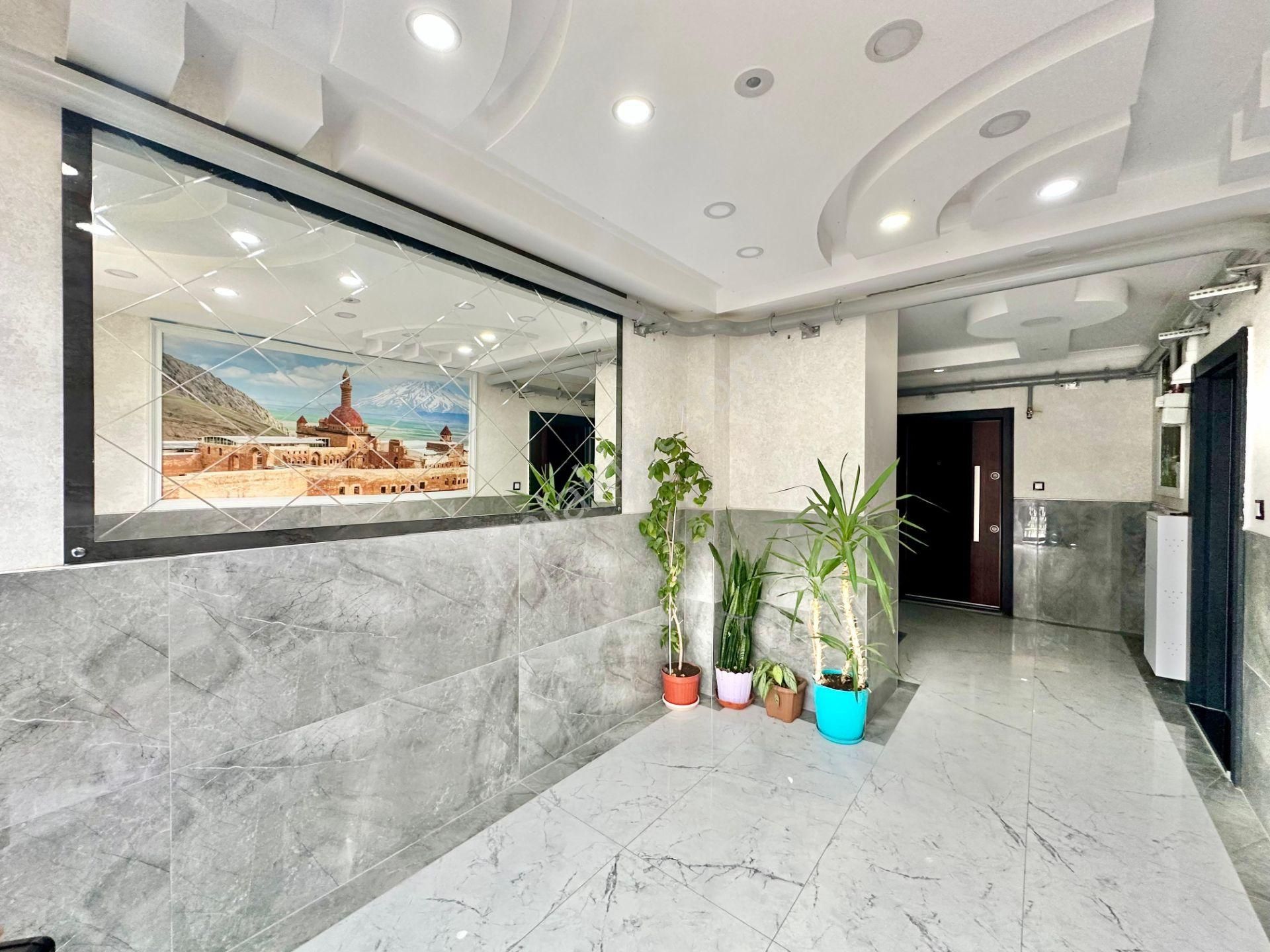 ꧁ay Emlaktan꧂akçay'da Kapalı Otoparklı Kombili Denize Yakın Asansörlü Satılık 2+1 Daire - Görsel 33