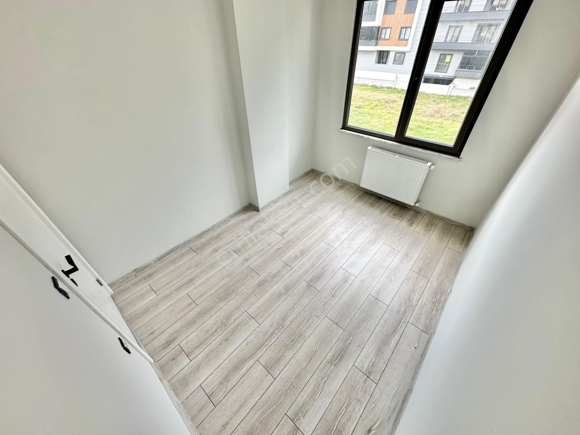 ꧁ay Emlaktan꧂akçay'da Kapalı Otoparklı Kombili Denize Yakın Asansörlü Satılık 2+1 Daire - Görsel 13