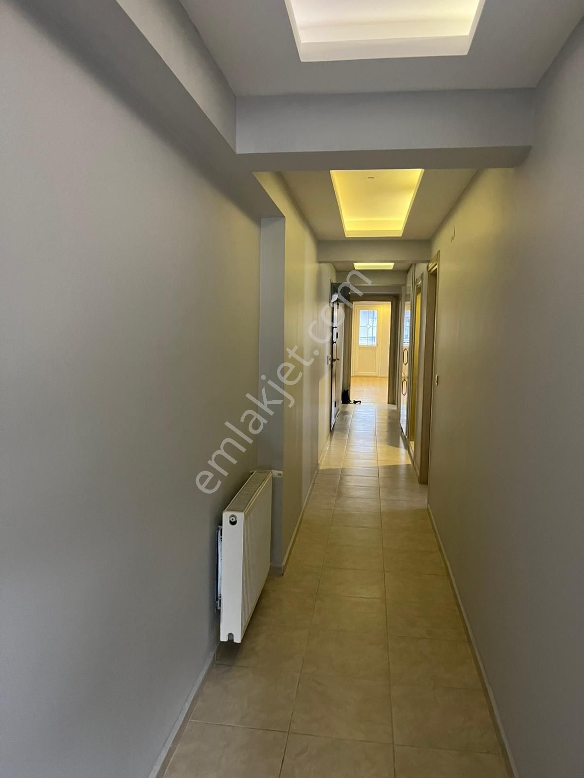 Merkezi Konumda 3+1 Geniş Daire - Görsel 4