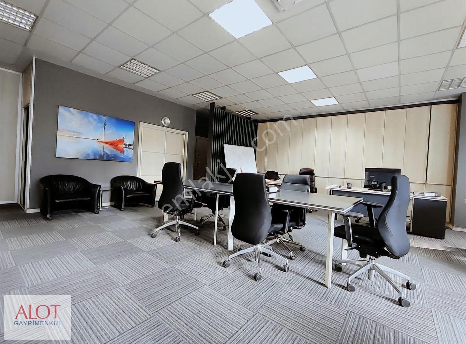 Ümraniye Plazalar Caddesinde Kiralık Ofis Katı - Görsel 15