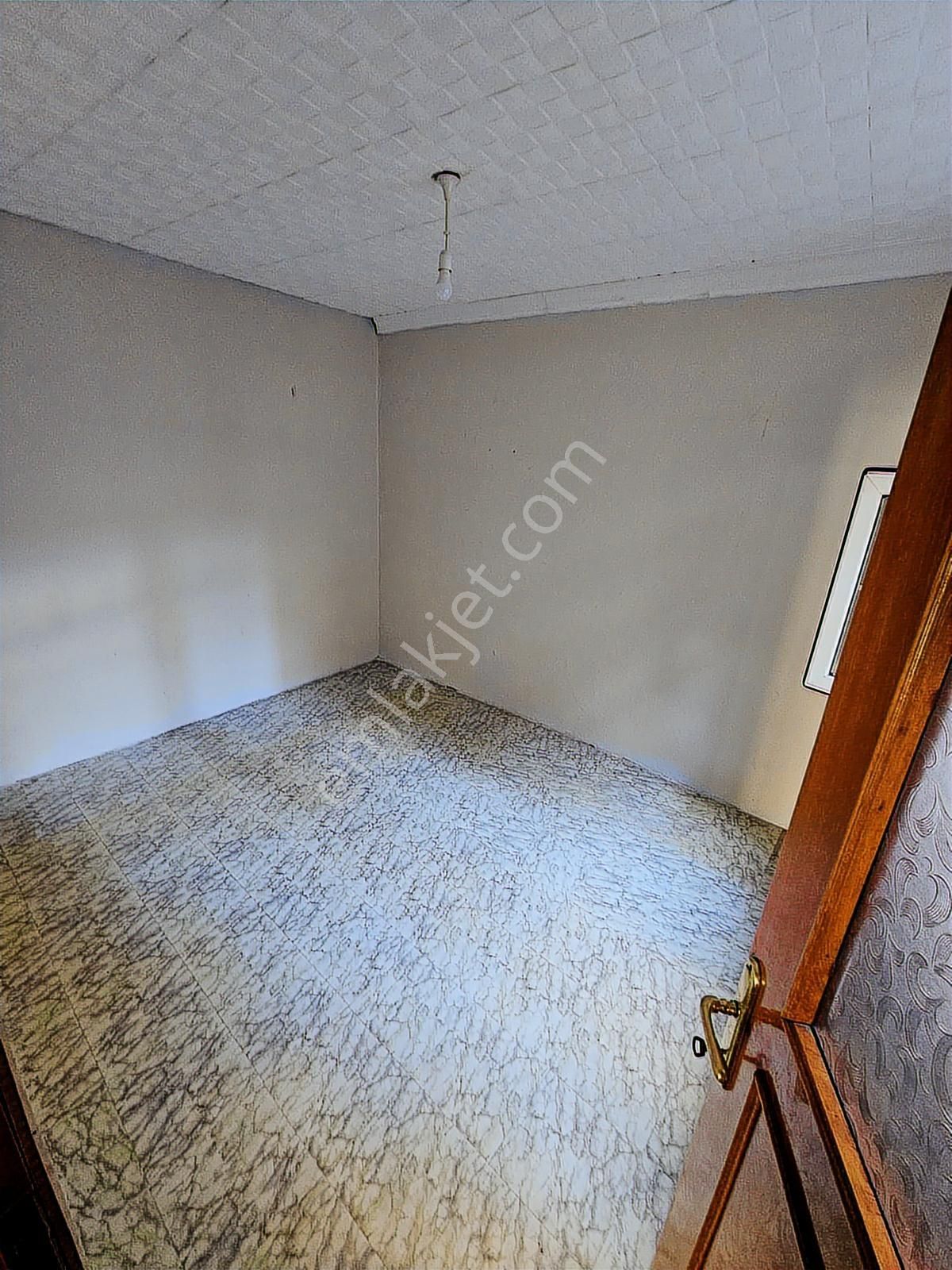 İhsaniye Metro Durağına 5 Dk.mesafede Ara Kat Kiralık 2+1 Daire - Görsel 11