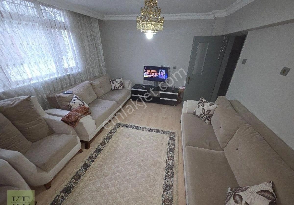 Ankara Sincan Mareşalda 3+1 2004 Yapım Bağımsız Salon Acil Satılık Daire - Görsel 2