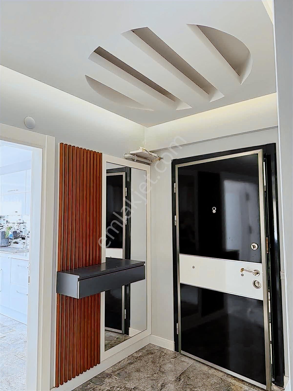 Acil Satılık Hasköyde Deniz Manzaralı Fırsat 3+1 Daire - Görsel 9