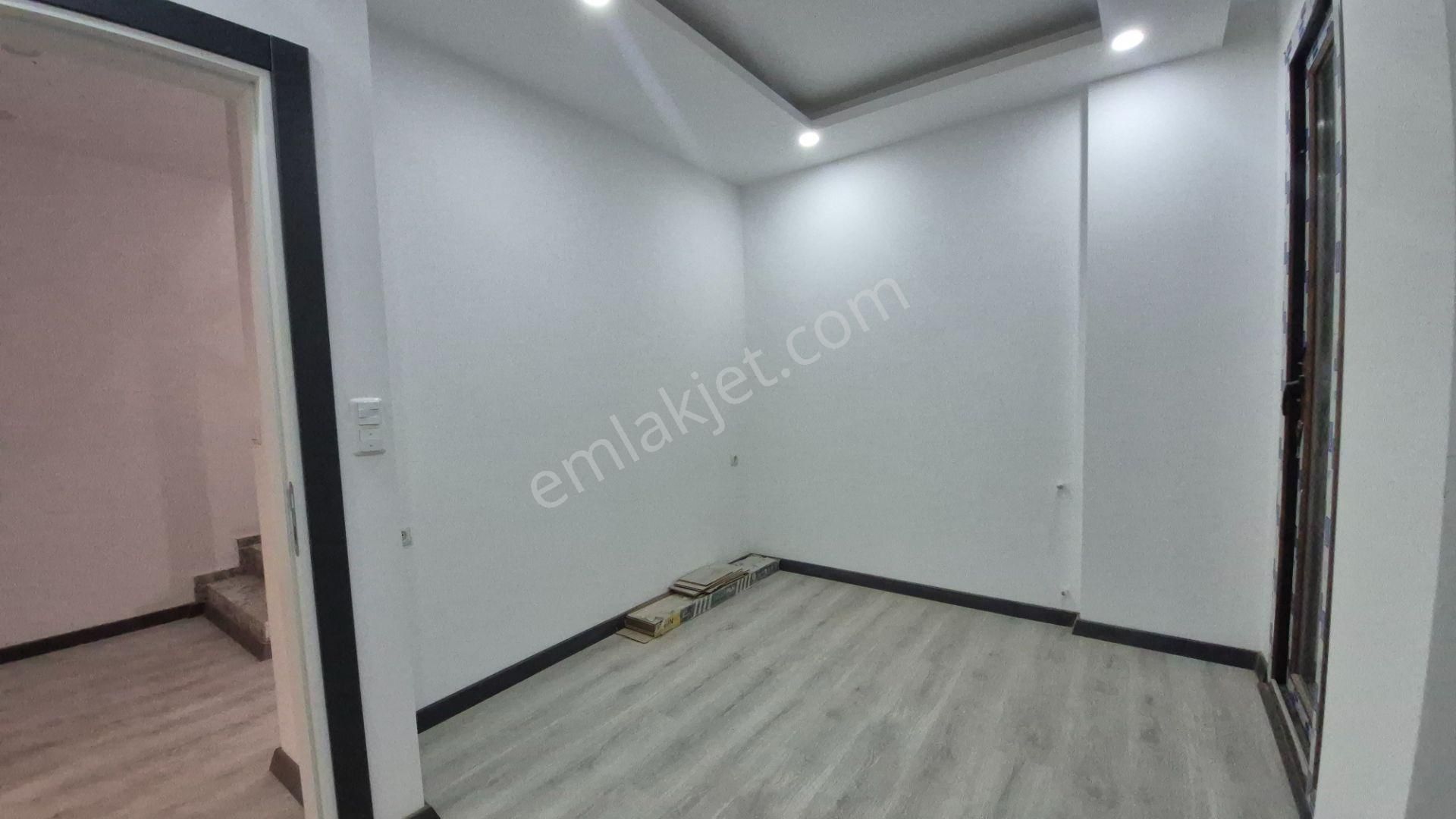 Didim Merkezde 4+1 Üç Katlı Sıfır Satılık Villa - Görsel 12