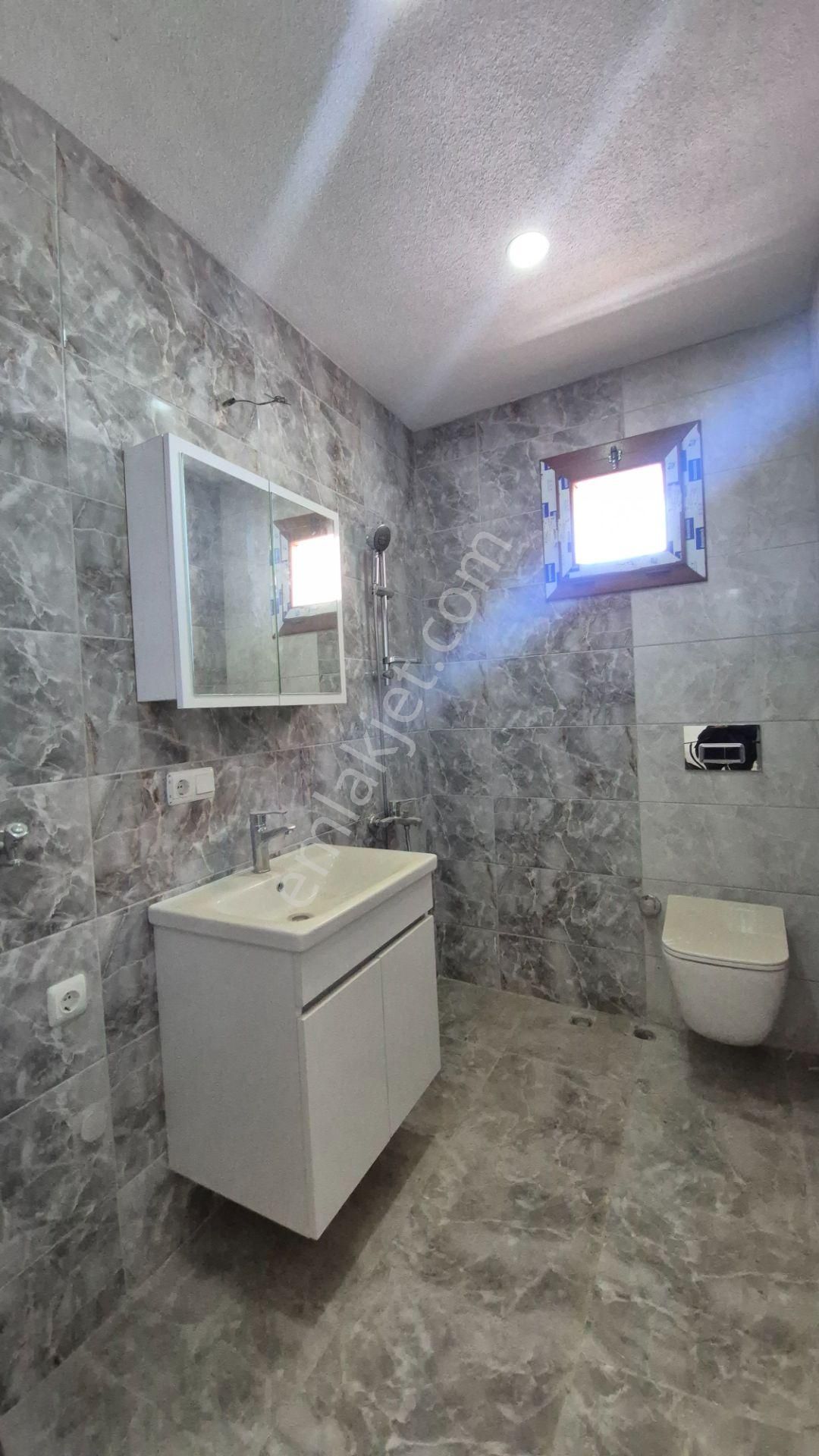 Didim Merkezde 4+1 Üç Katlı Sıfır Satılık Villa - Görsel 25