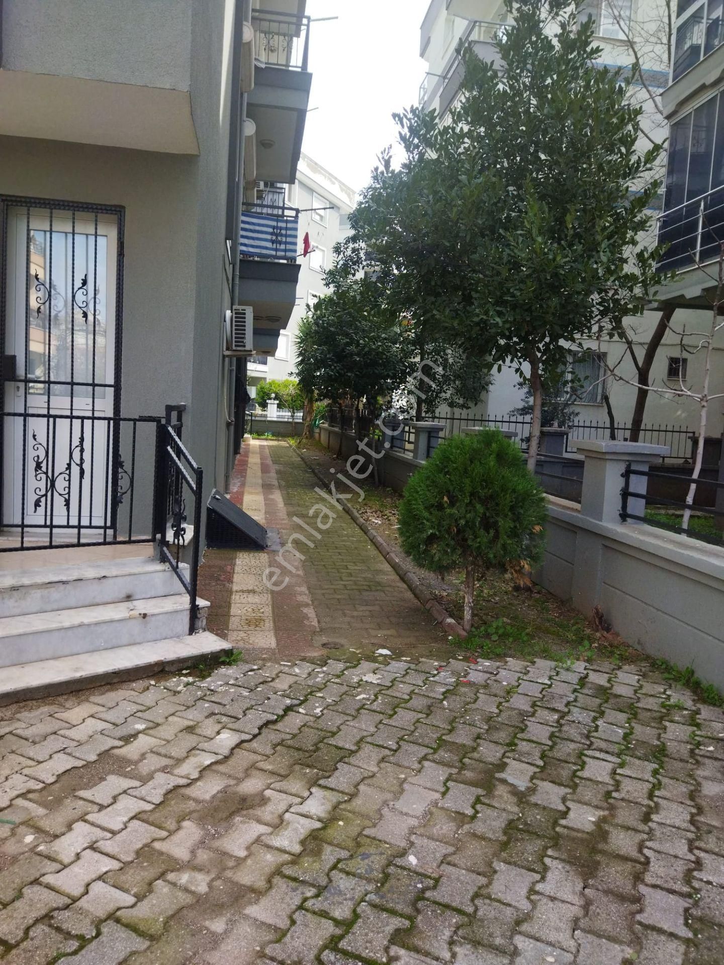 Gazi Mahallesinde Büyük M2li Yüksek Giriş Kiralık Daire - Görsel 3