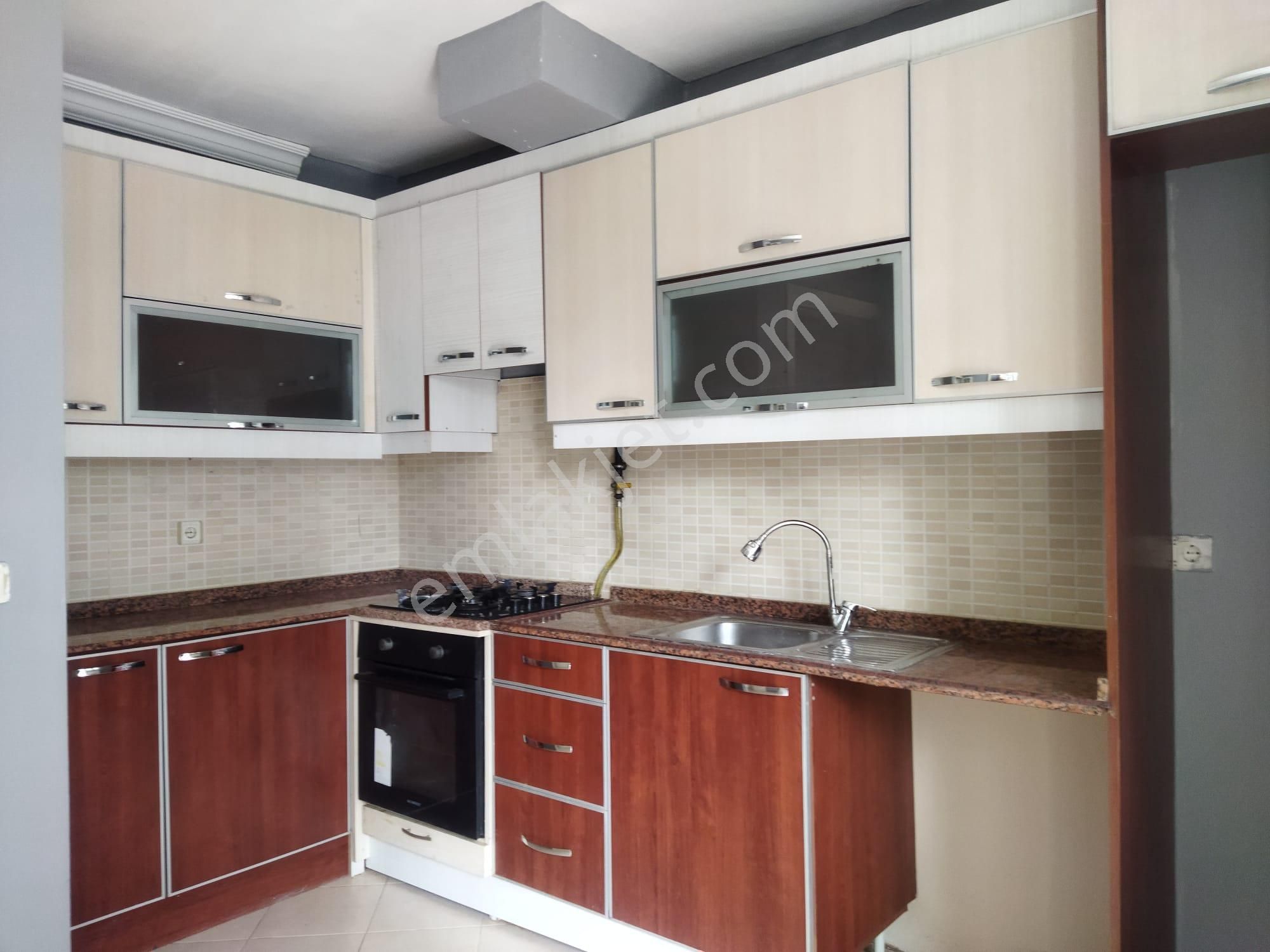 Gazi Mahallesinde Büyük M2li Yüksek Giriş Kiralık Daire - Görsel 16