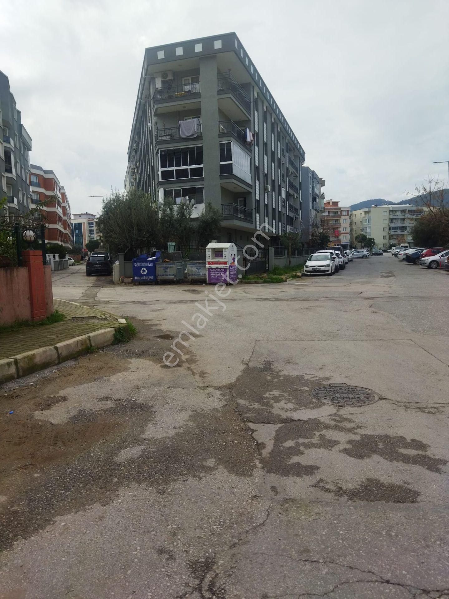 Gazi Mahallesinde Büyük M2li Yüksek Giriş Kiralık Daire - Görsel 18