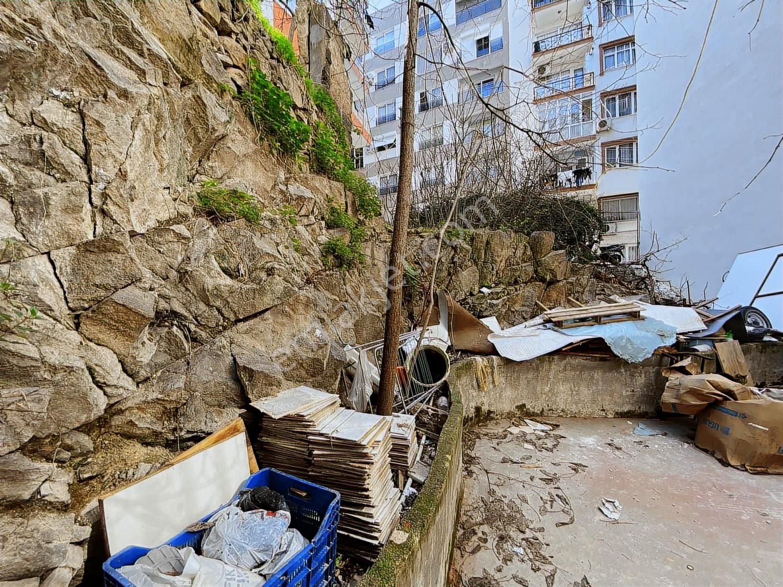 Yeşilyurt 3+1 Arakat Asansör Otopark Çift Balkon Geniş Metrajlı - Görsel 6