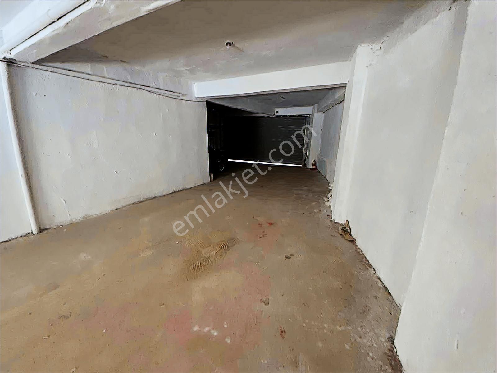 Yeşilyurt 3+1 Arakat Asansör Otopark Çift Balkon Geniş Metrajlı - Görsel 8