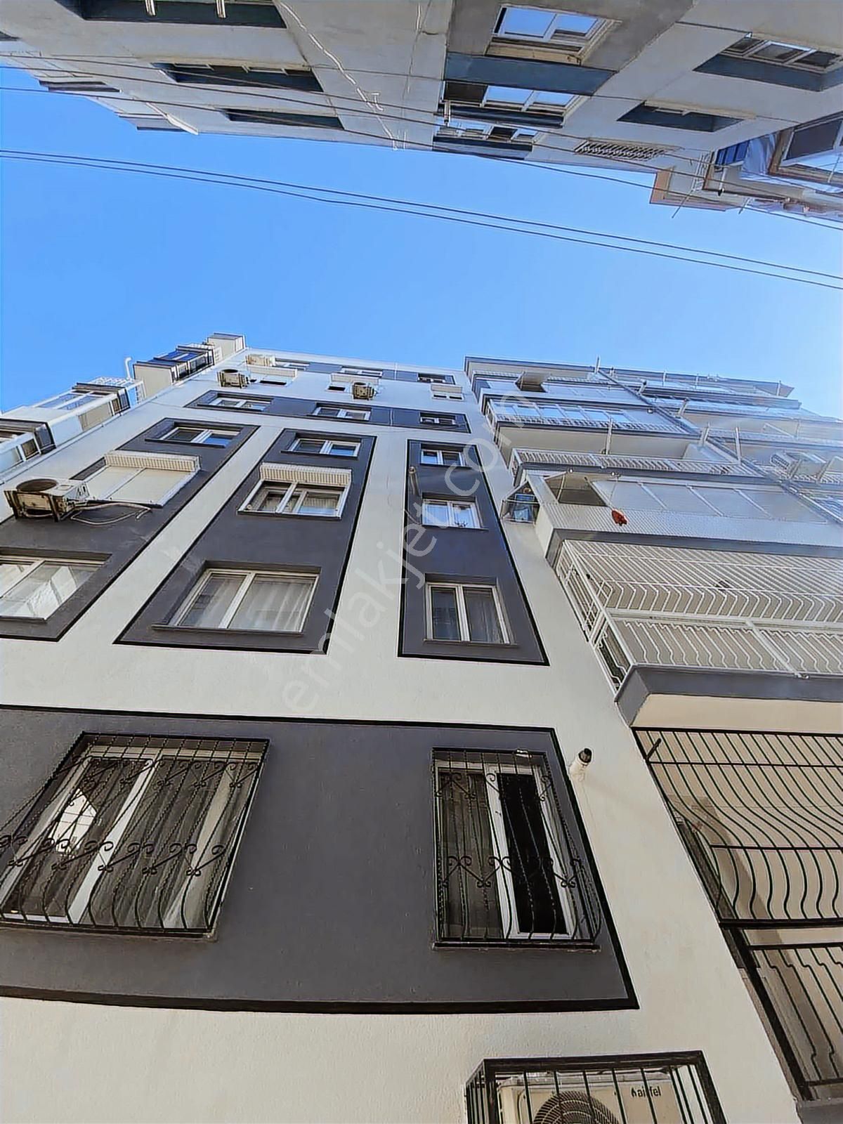 Yeşilyurt 3+1 Arakat Asansör Otopark Çift Balkon Geniş Metrajlı - Görsel 11