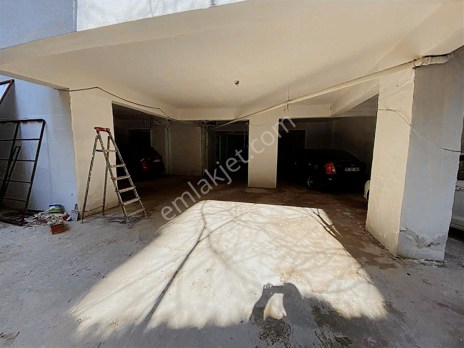 Yeşilyurt 3+1 Arakat Asansör Otopark Çift Balkon Geniş Metrajlı - Görsel 5