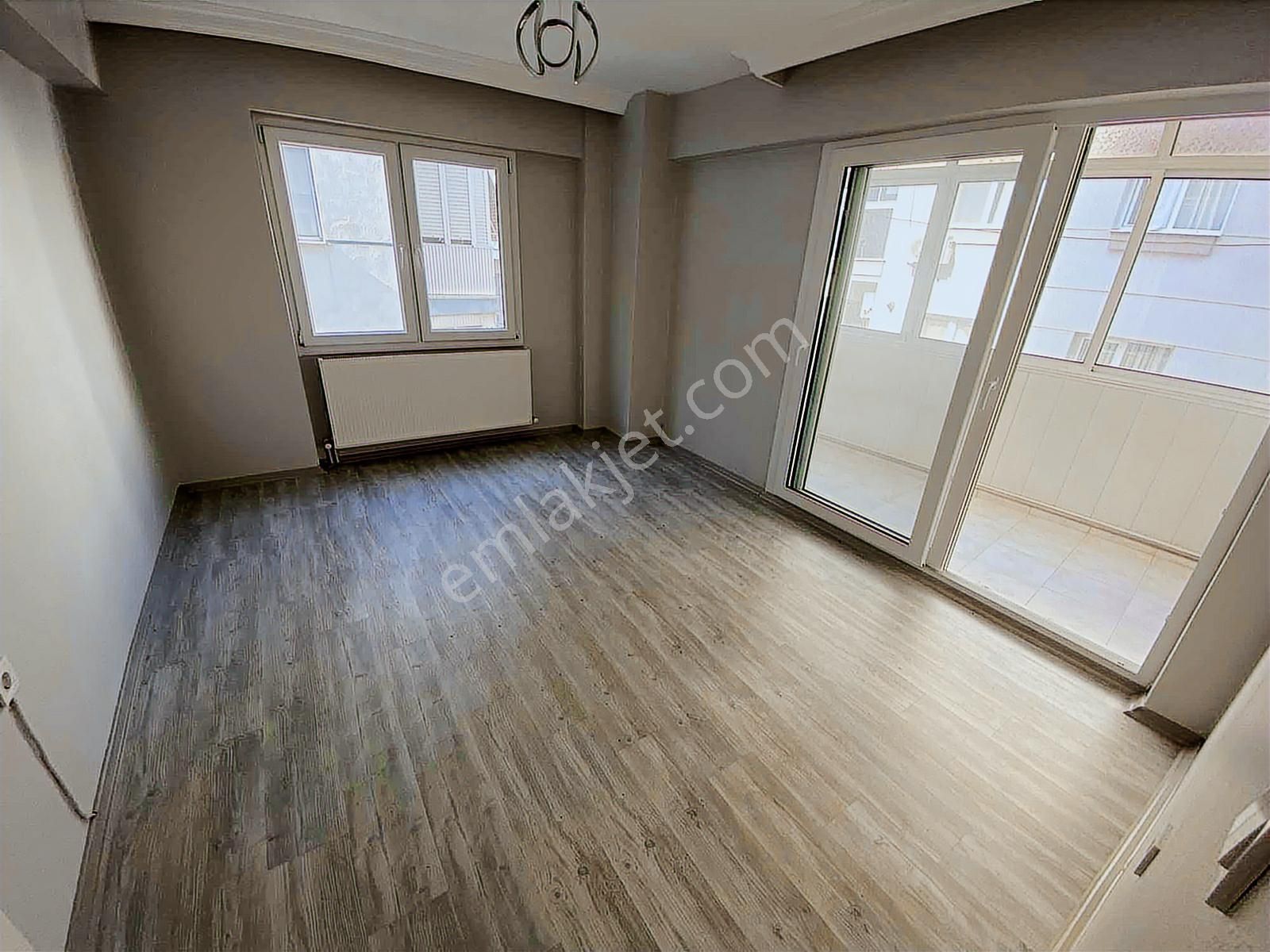 Yeşilyurt 3+1 Arakat Asansör Otopark Çift Balkon Geniş Metrajlı - Görsel 10