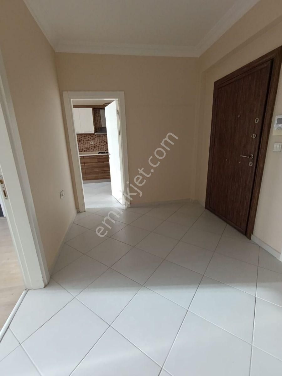 Remax Advantege'den 23 Nisan Mahallesi 3+1 Kiralık Daire - Görsel 3