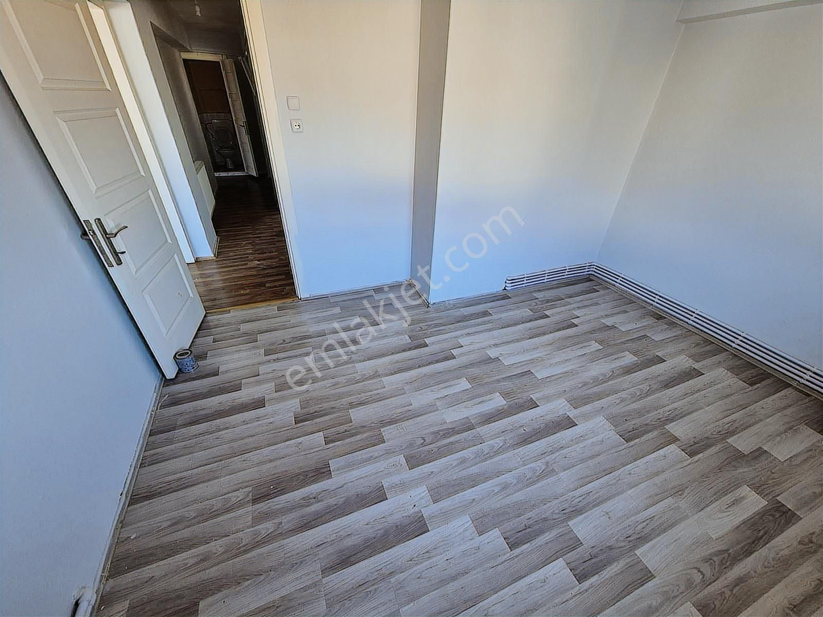 Polat Caddesi 3+1 Doğalgazlı K.mutfak 3 Balkon - Görsel 5