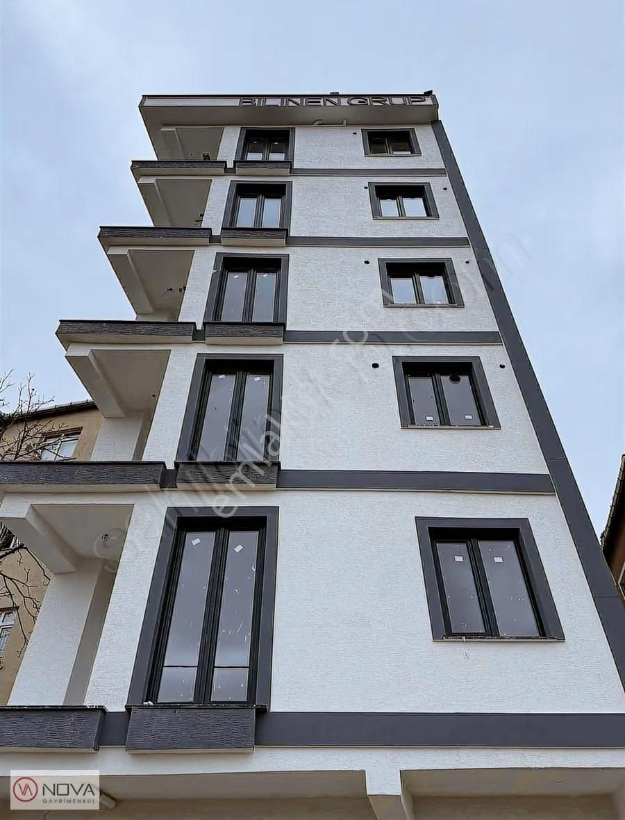 Sancaktepede Satılık 2+1 Kapalı Otopark Yerden Isıt. 90 Metre