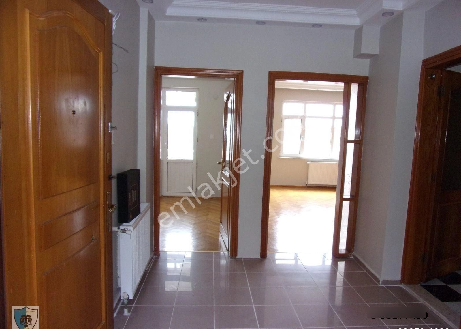 Tarabya Sevgi Sitesinde 3+1 145 Metrekare Çok Bakımlı Kiralık Daire - Görsel 24