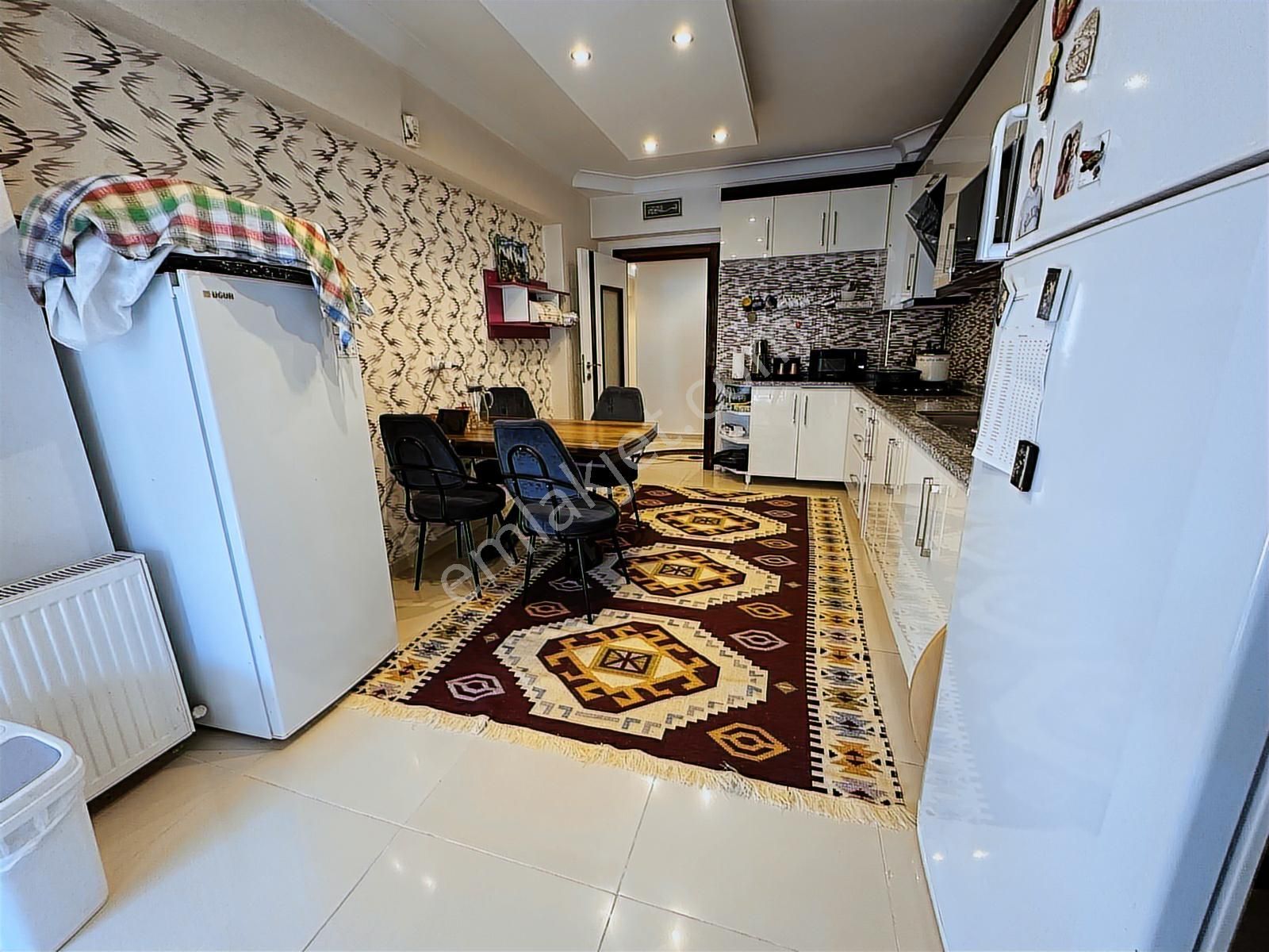 Ahi Mesut Mah Satılık 4+1 Geniş Daire Muhteşem Konum - Görsel 11