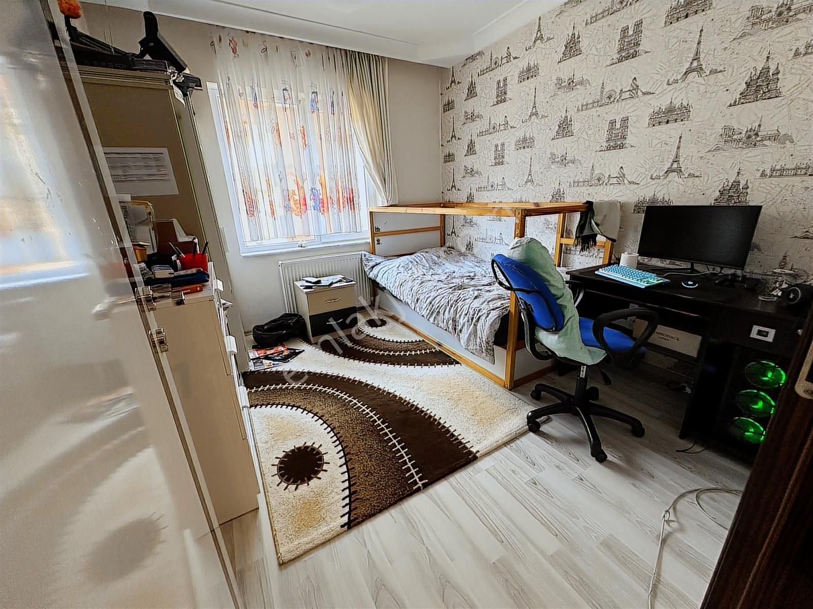 Ahi Mesut Mah Satılık 4+1 Geniş Daire Muhteşem Konum - Görsel 26