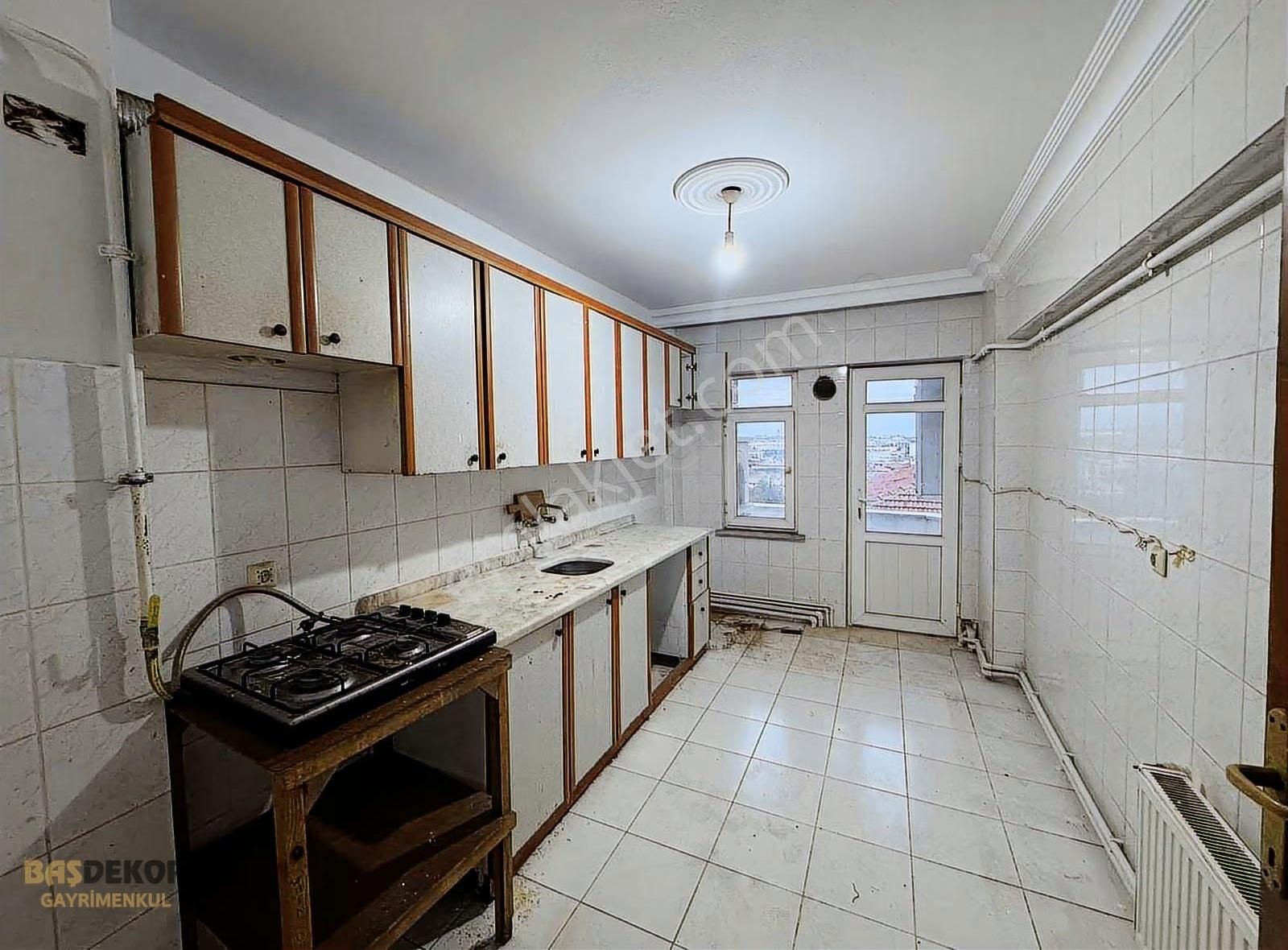 Başdekor Gayrimenkul'den Kiralık 3+1 Daire