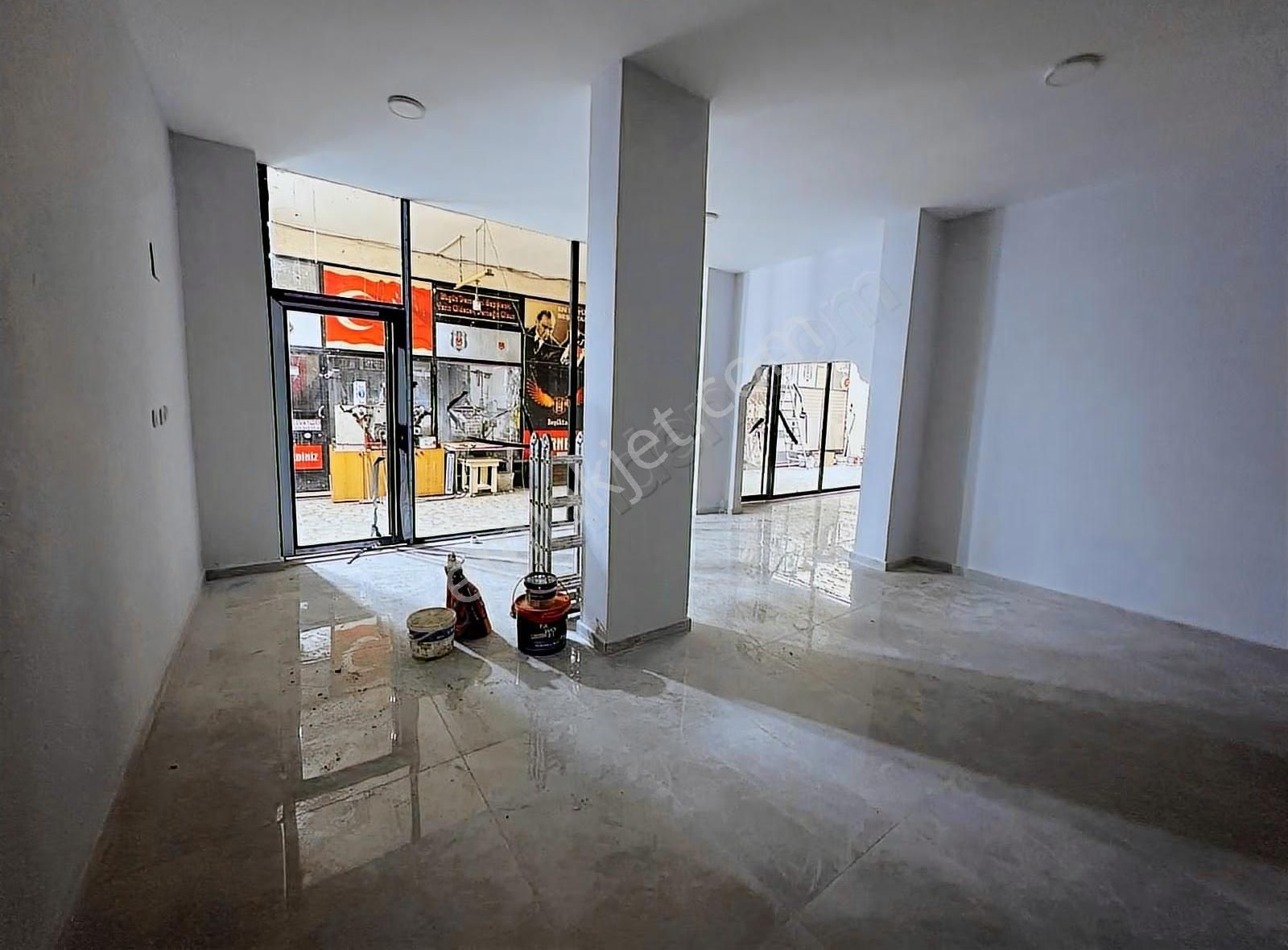 Bursa Emlak Alem-i Çarşı Merkezinde 70 M2 Acil Satılık Dükkan - Görsel 15